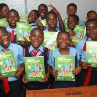 Students Receive FLHE Handbook